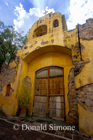 Quaint street scene in San Miguel.